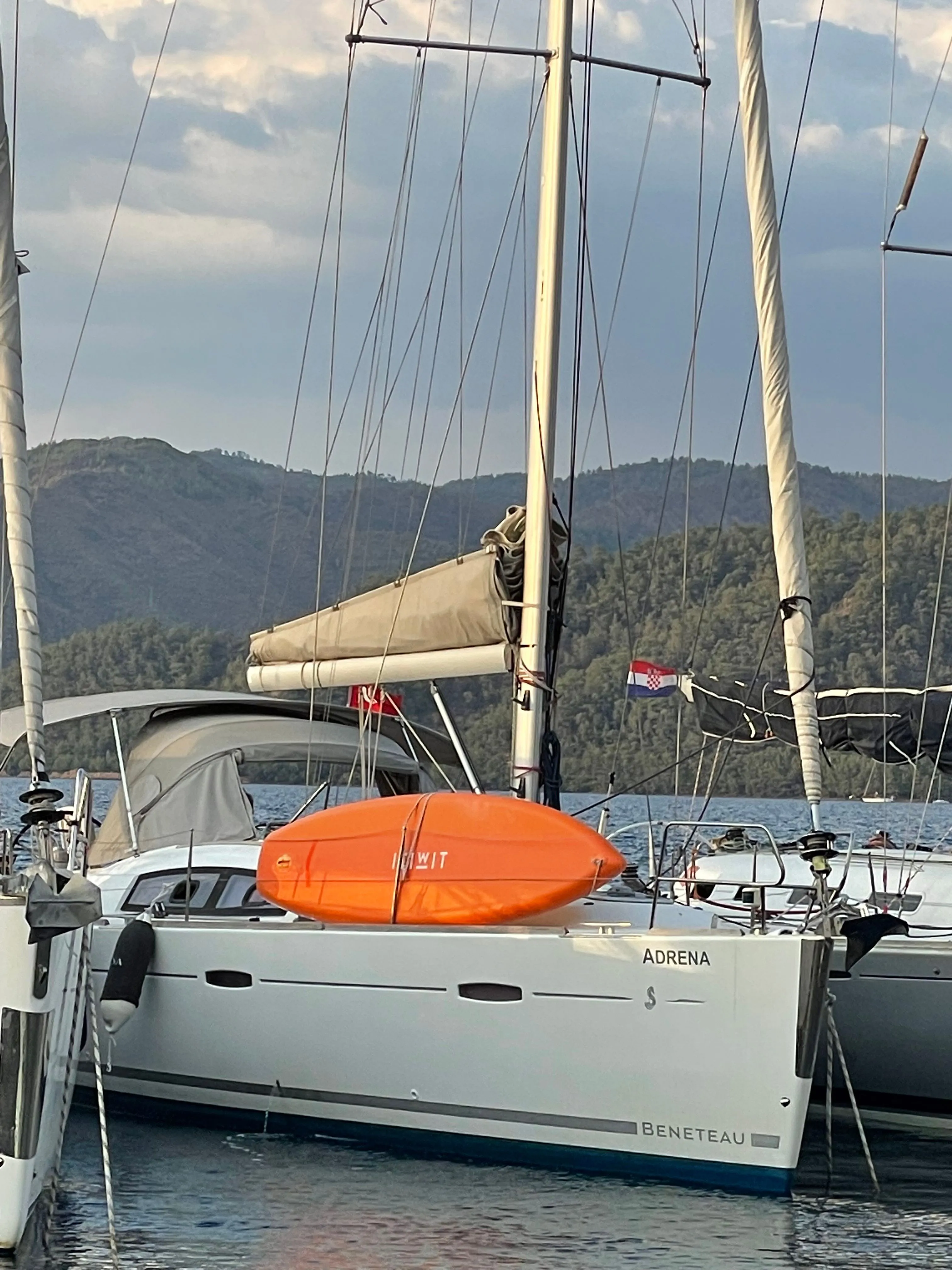 Чартер Adrena - 4