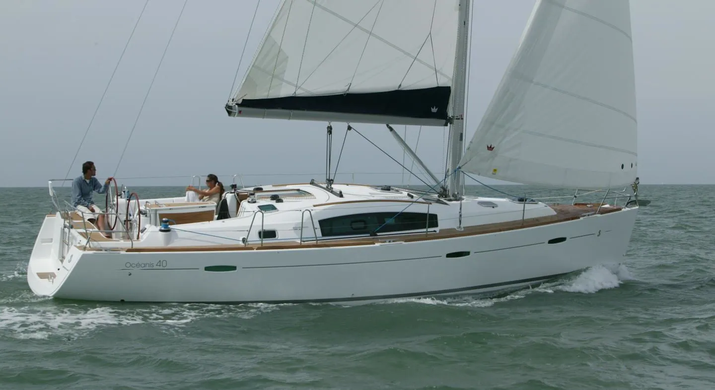 12.17m La Forêt-Fouesnant 3 Cabin Sailing Yacht Hire