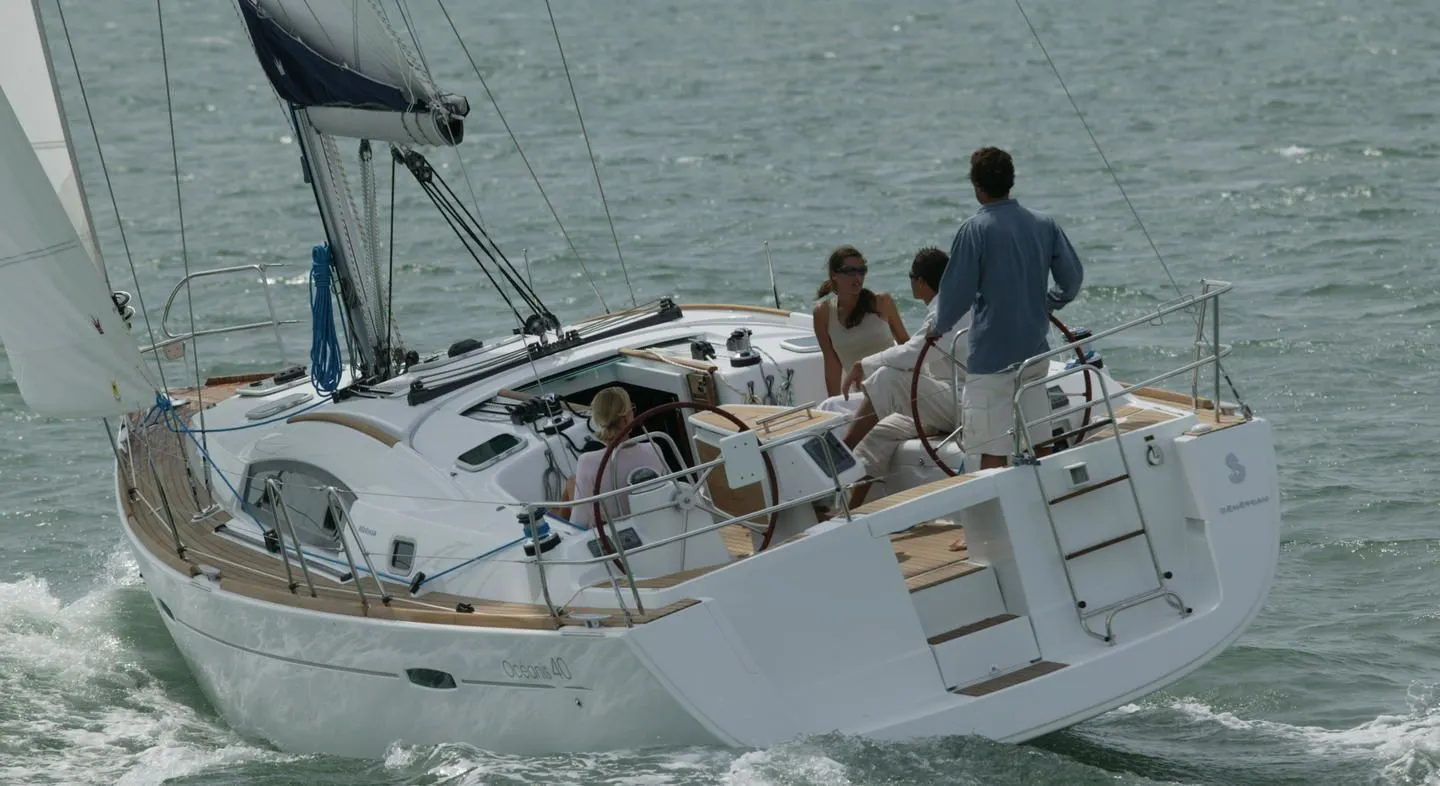 Amadeus Charter Boat