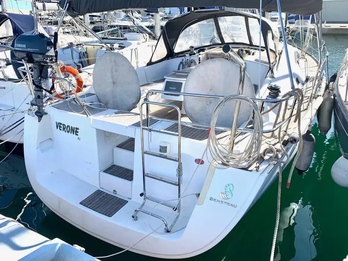 Tekne - Barcelona Kiralık Beneteau Oceanis 40 11.89m Yelkenli Yat