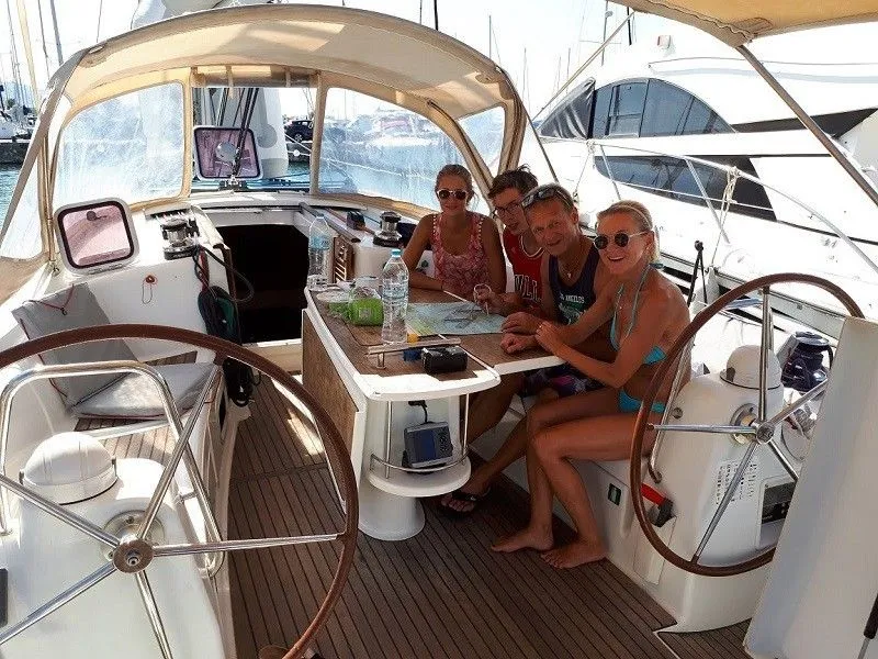 Чартер Galaxy - 3