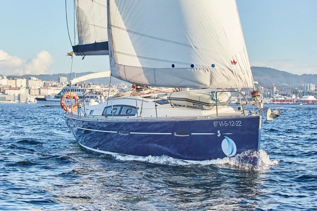 Gandul Charter Boat