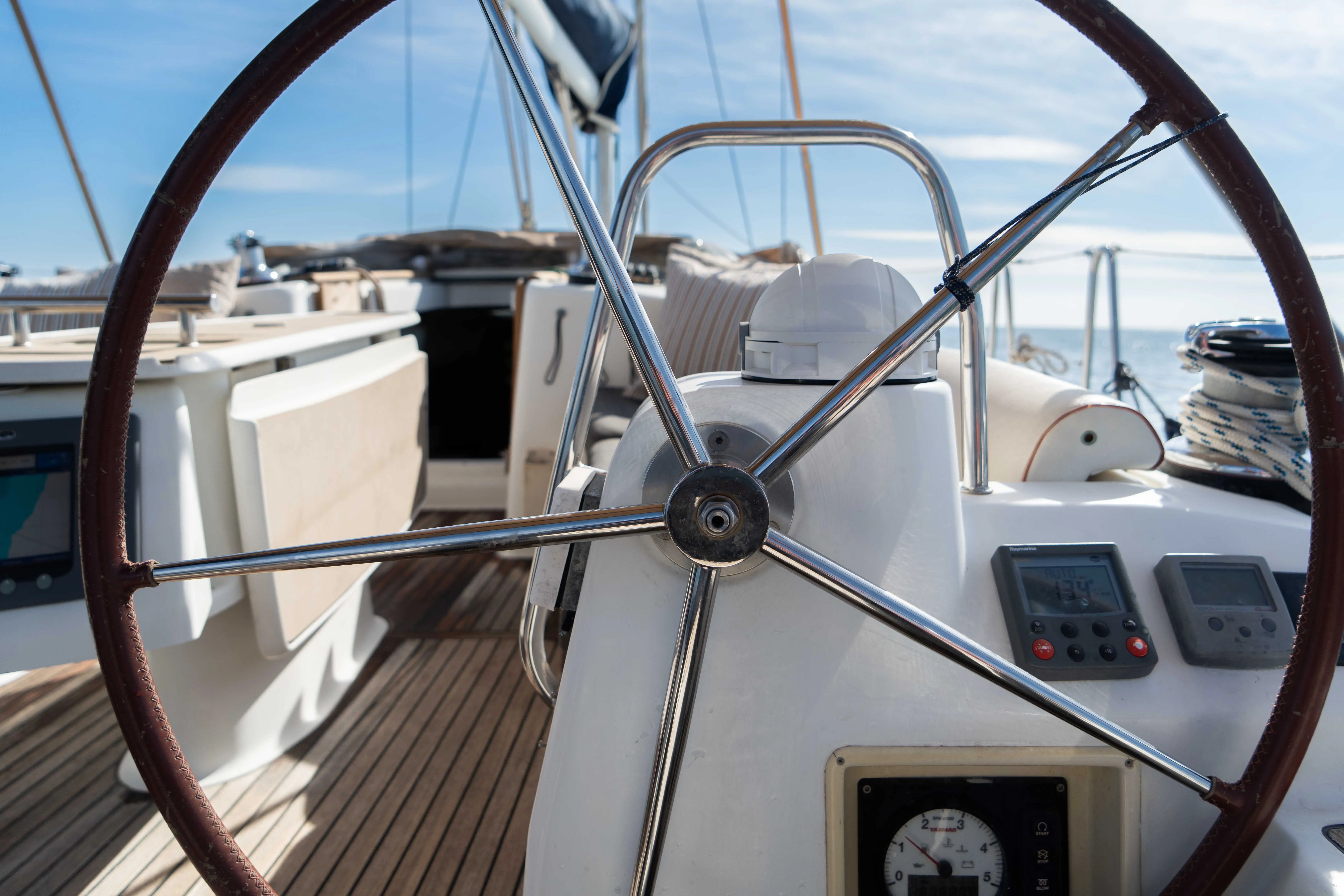 12m Ibiza Town Sailing Yacht Beneteau Oceanis 40 Hire