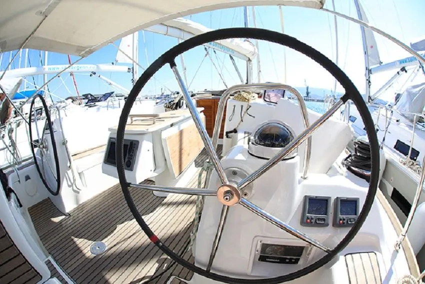 Rent a 11.82m Sailing Yacht in Loutraki