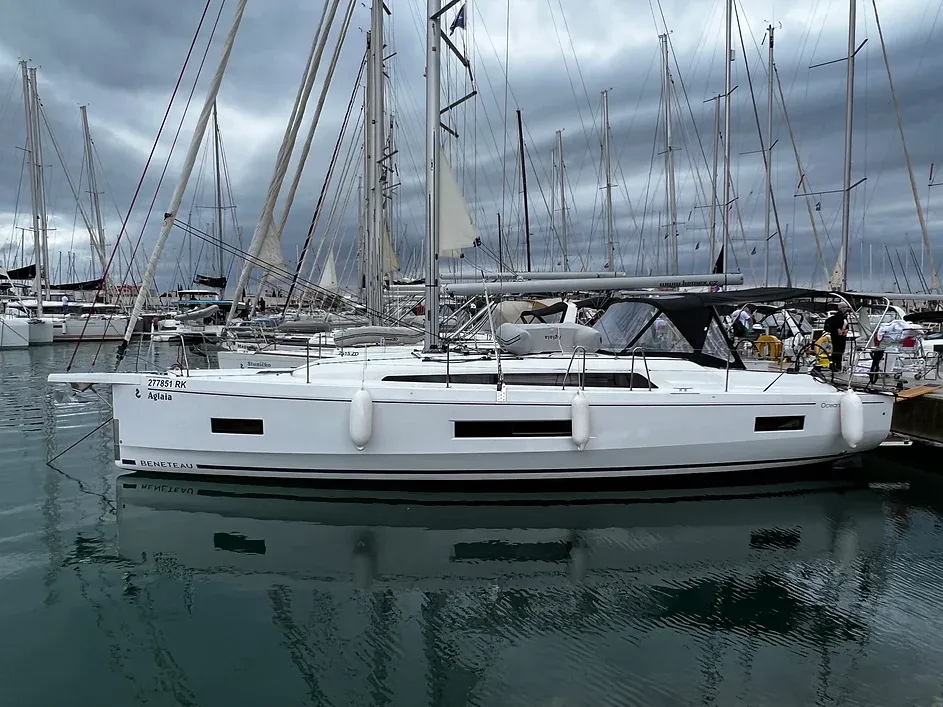 Aglaia Charter Boat - 3