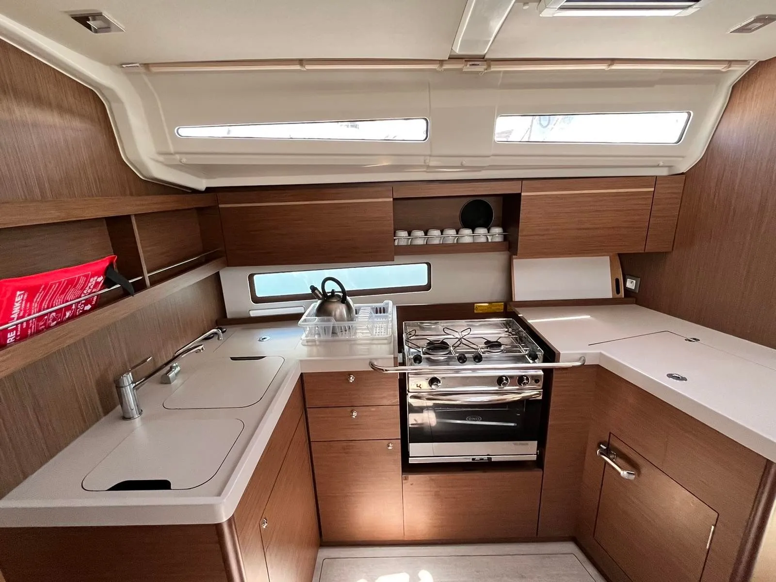 Aria Charter Boat