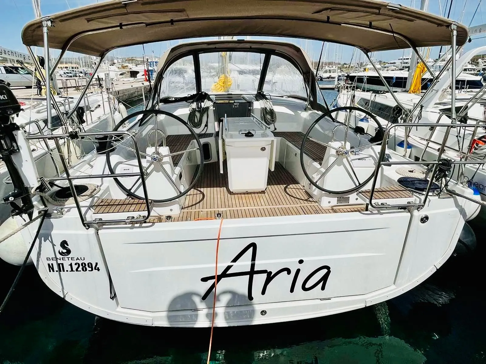 Charter a 12.01m Boat in Skiathos Town
