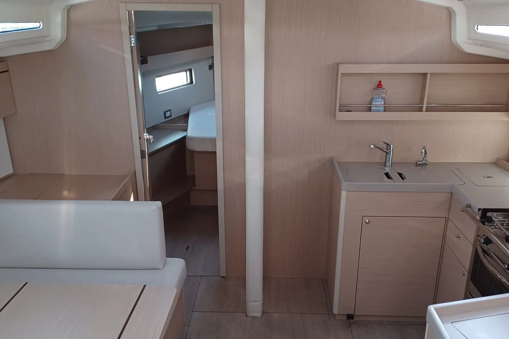 Elisa Charterboot - 4