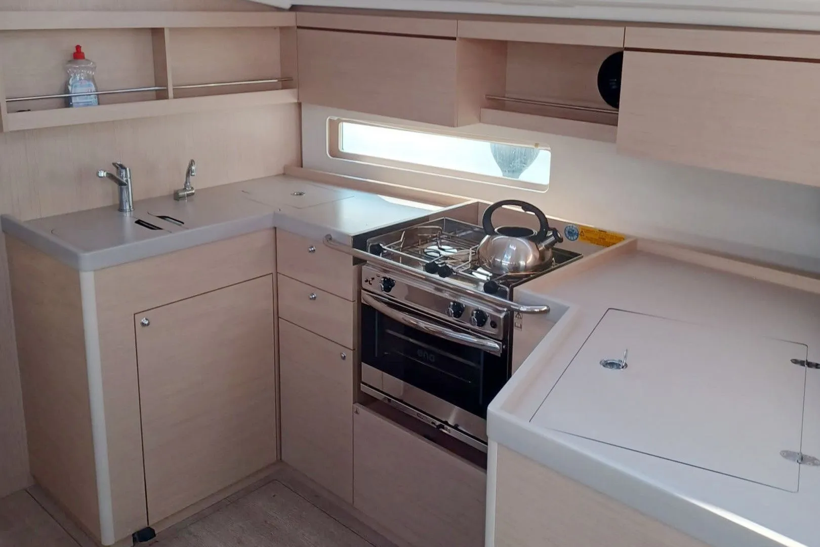 Elisa Charterboot - 3