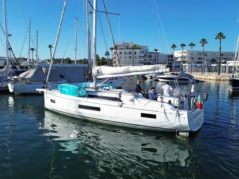 Just Wind Charter Boat