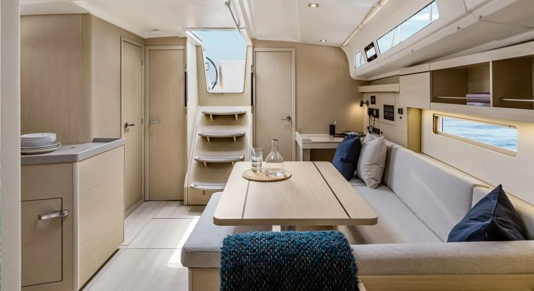 12.87m Marigot Beneteau Oceanis 40.1 Sailing Yacht Hire
