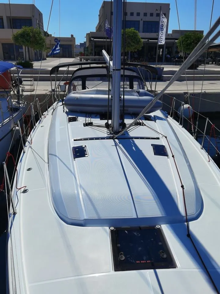 Narkissos Charter Boat