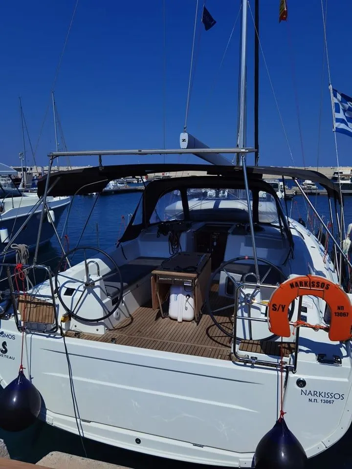 Narkissos Charter Boat