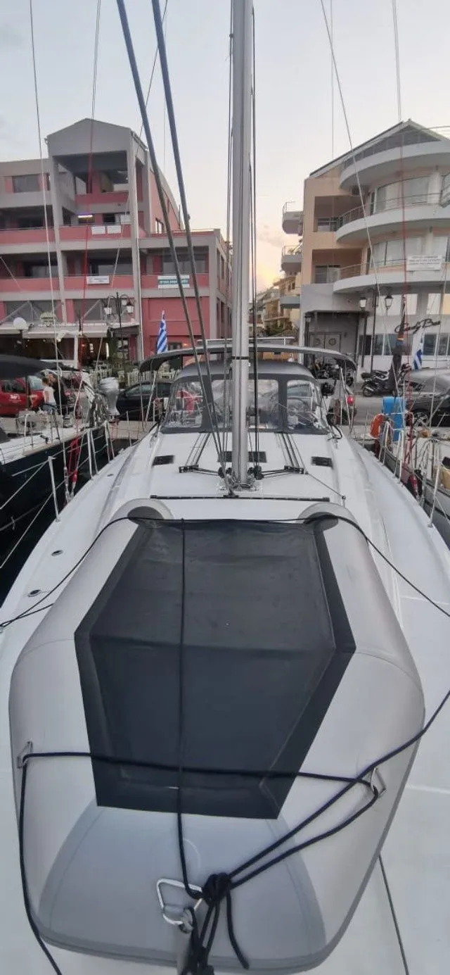 12.8m Preveza Sailing Yacht Beneteau Oceanis 40.1 Hire