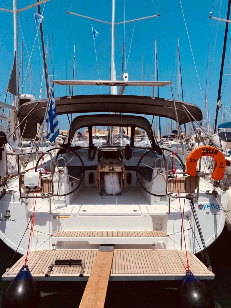 12.87m Lefkada Sailing Yacht Beneteau Oceanis 40.1 Hire