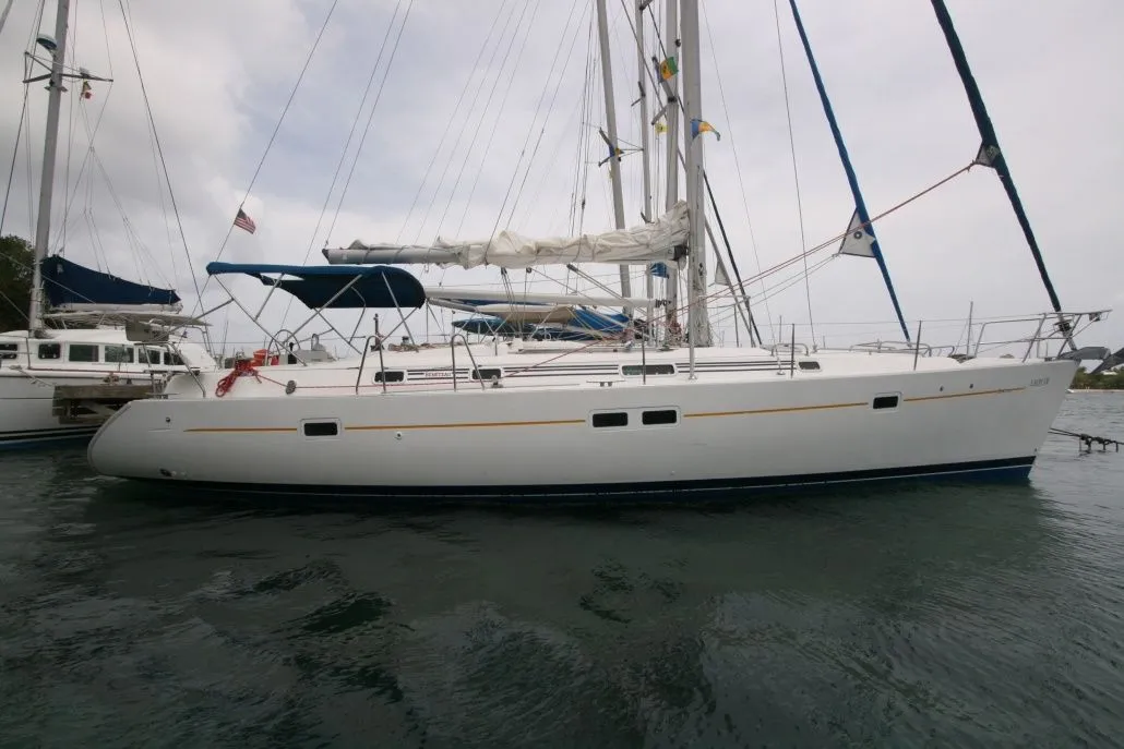 Rent a 12.74m Boat in Ribishi