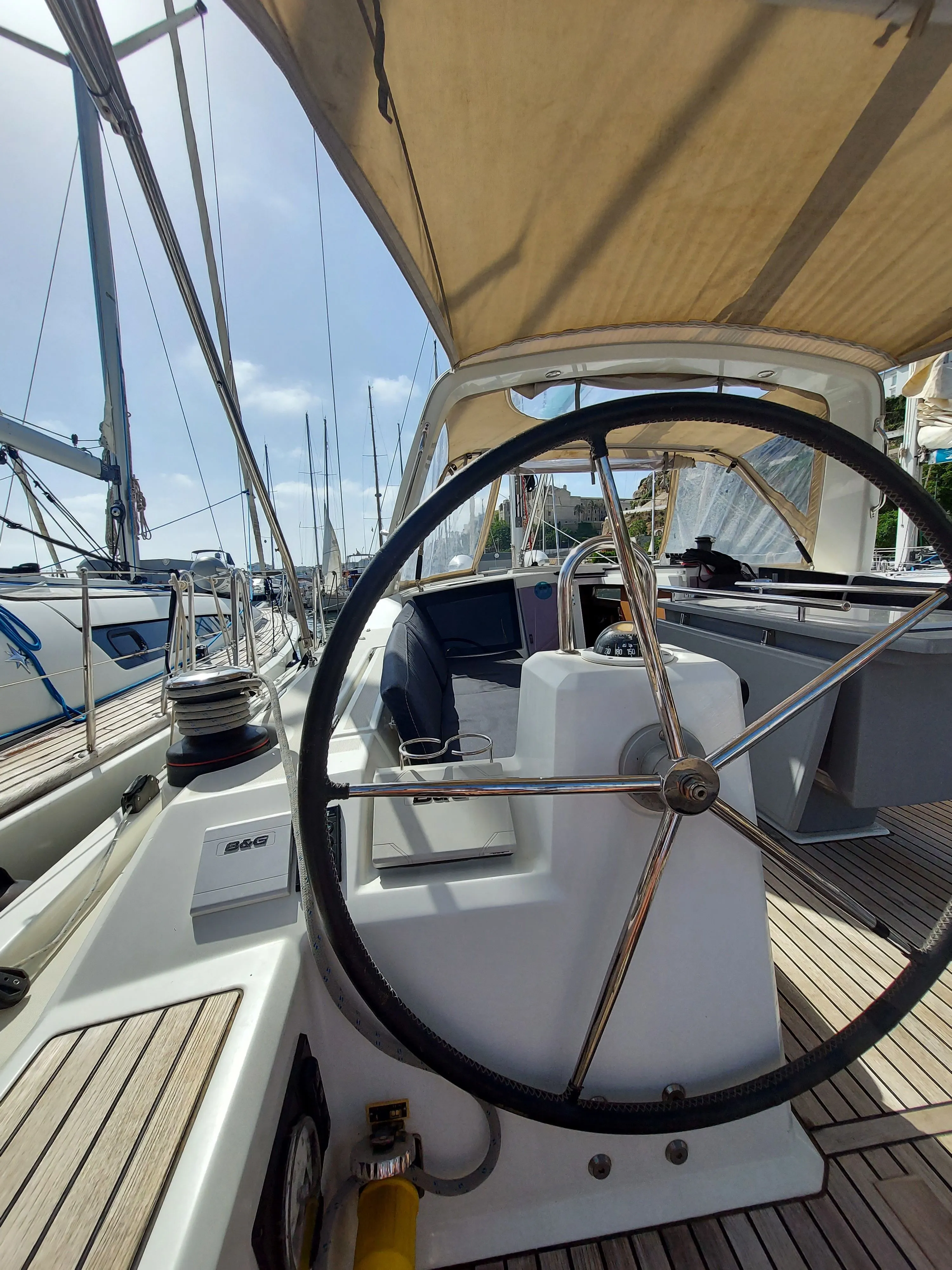 Barbarroja Charter Boat