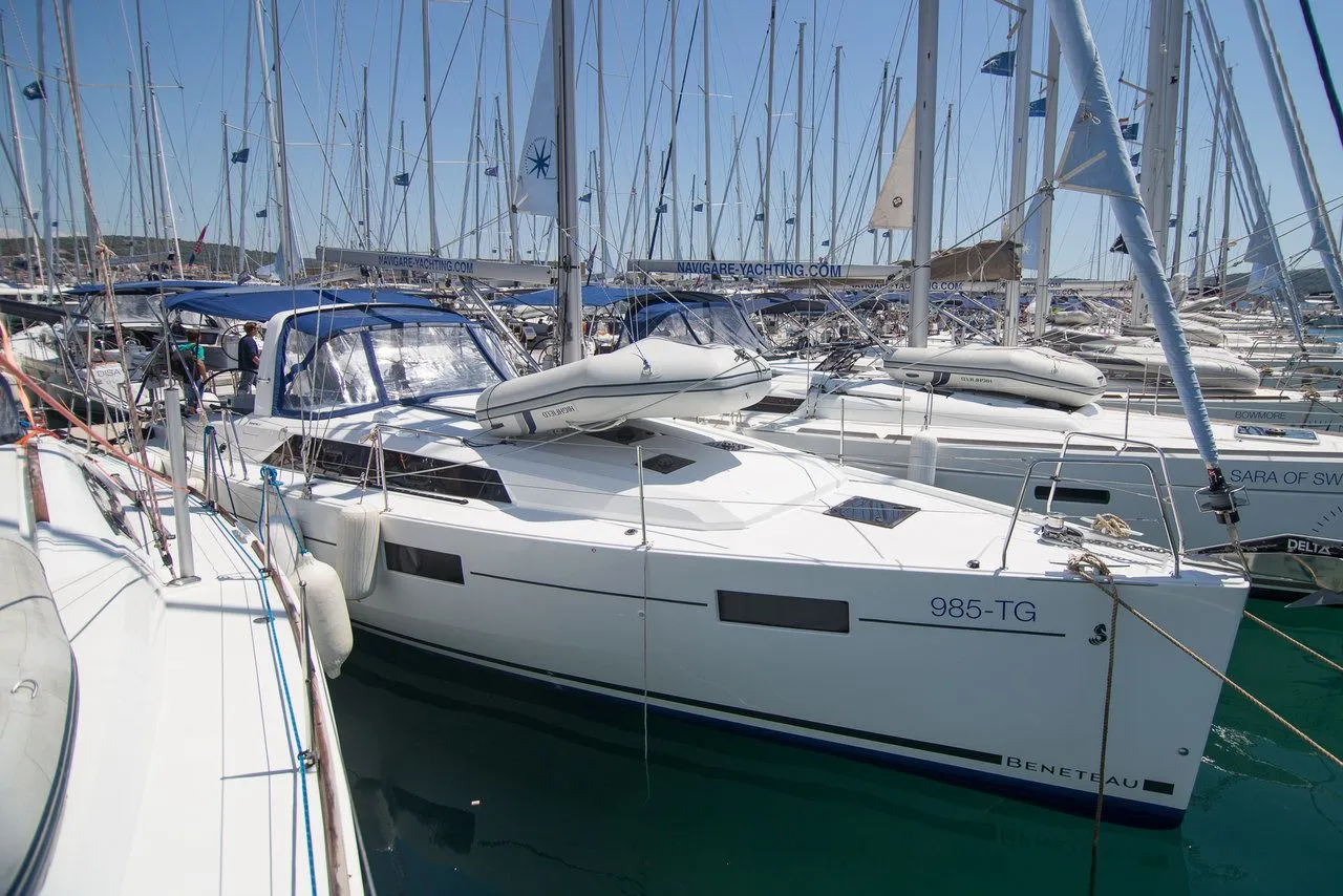 Beneatha Charterboot - 5