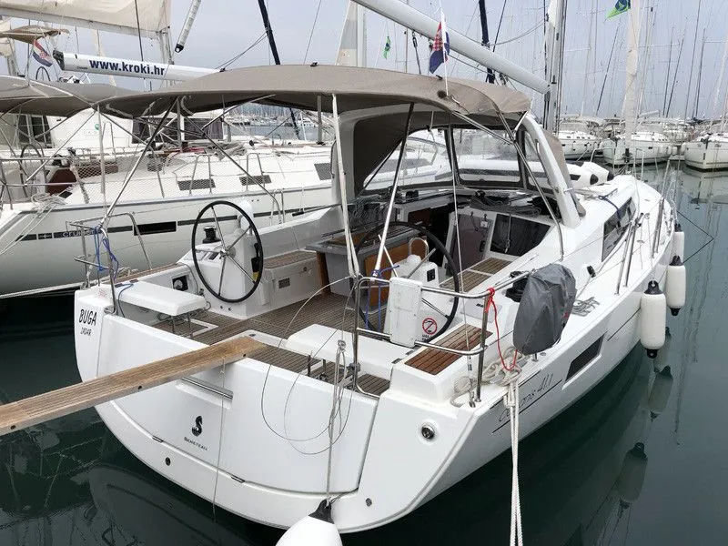 Buga Charter Boat - 1