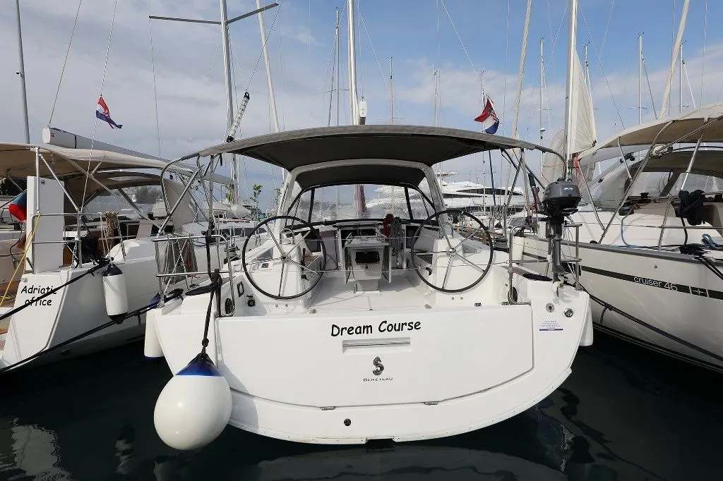 Dream Course Charter Boat