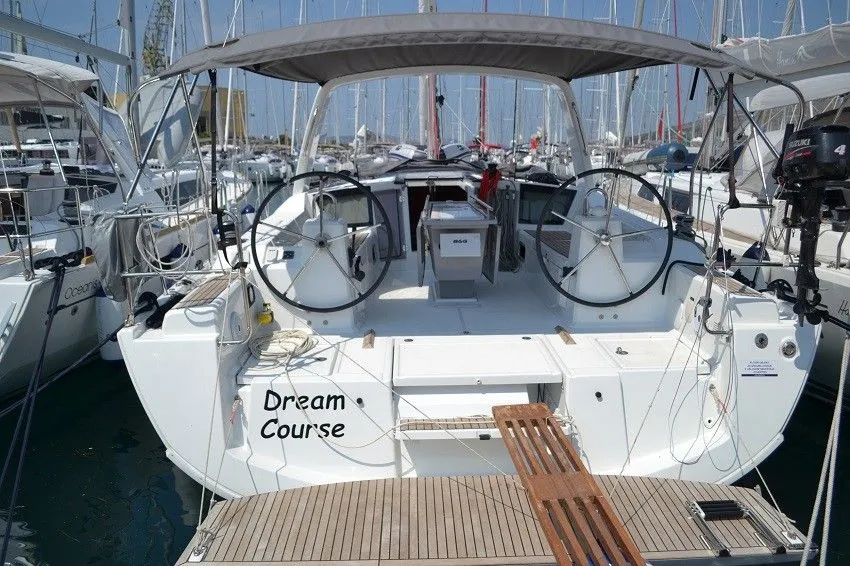 Charter a 12.43m Sailing Yacht in Vodice