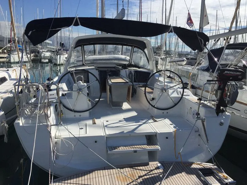 Lavanda Charter Boat