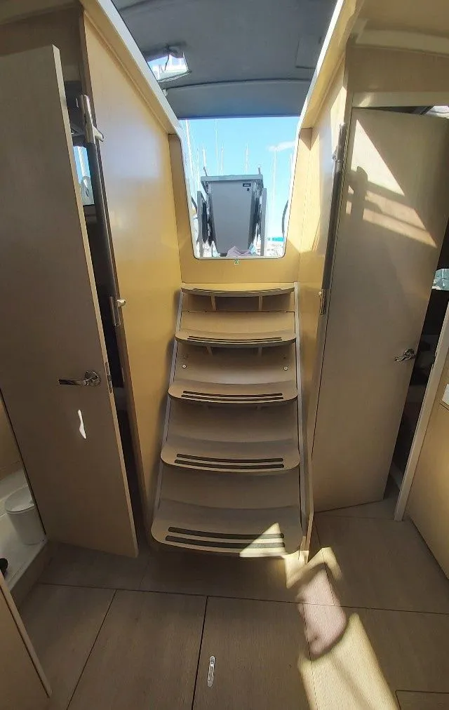 Чартер Nafsika - 5