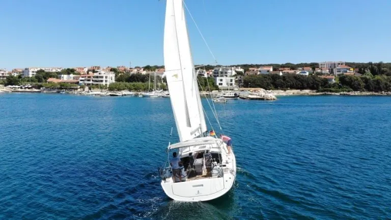 Pauline Charterboot - 4