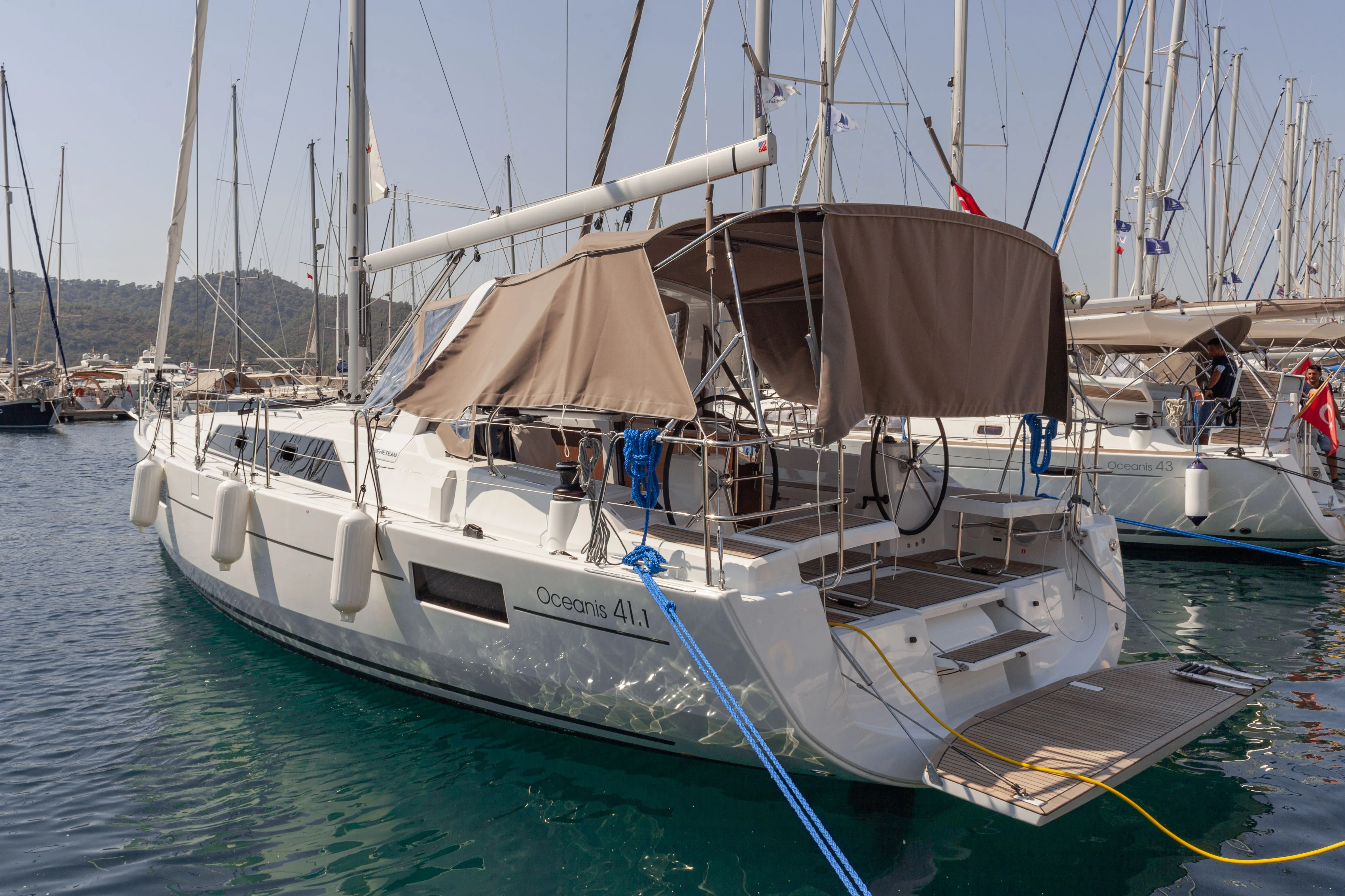 Explore Orhaniye on a 12.43m Rental Boat