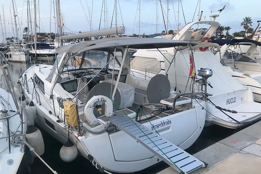 Explore Denia on a 11.97m 3 Cabin Sailing Yacht Rental
