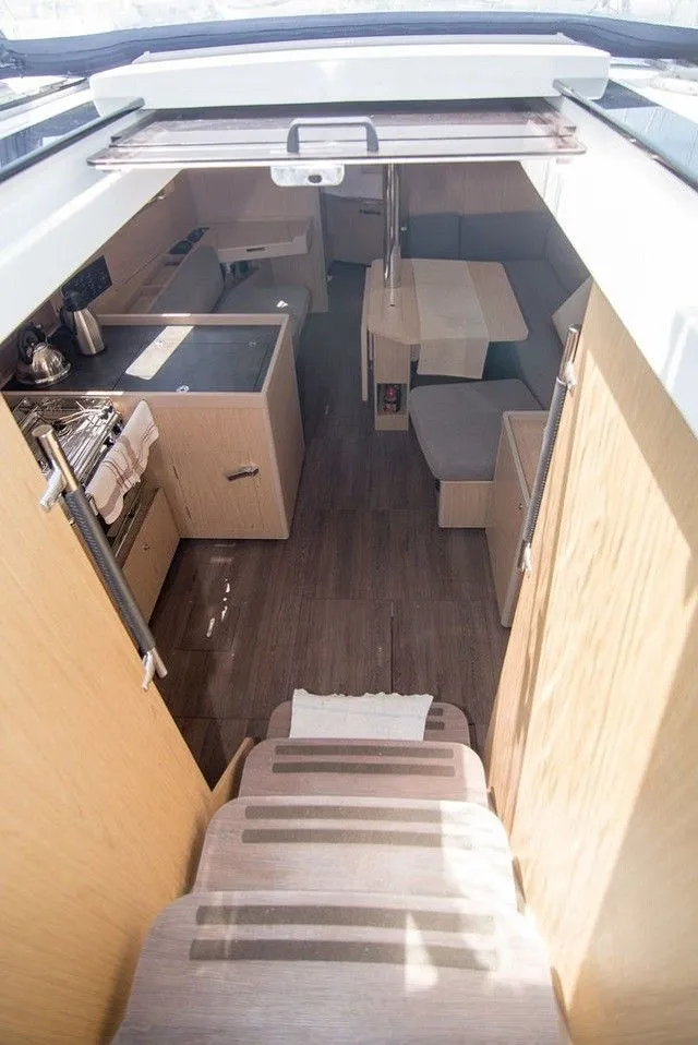White Beauty Charterboot - 4