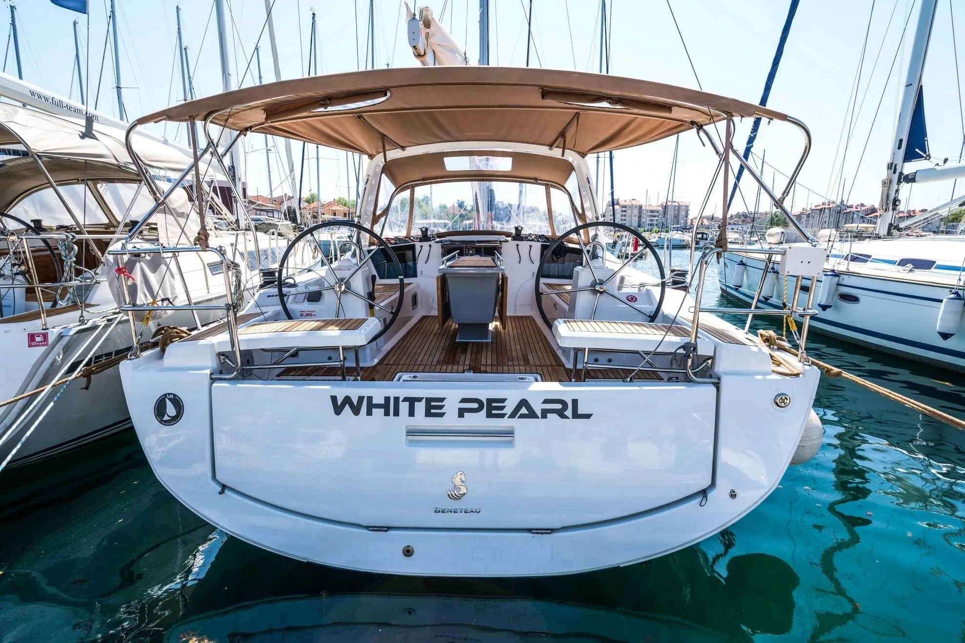 White Pearl Kiralık Teknesi - 3