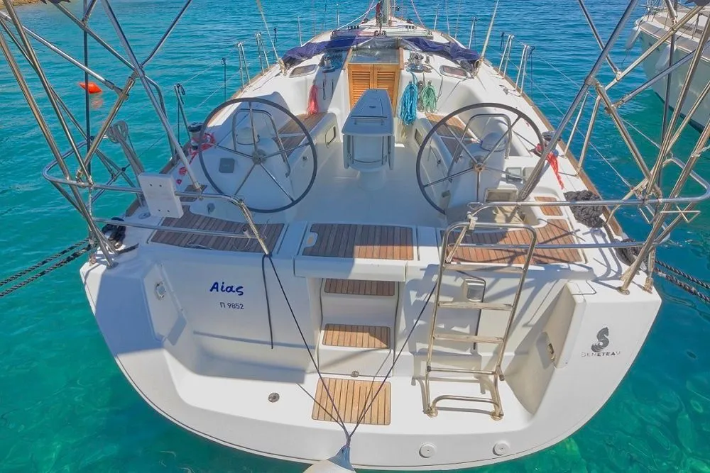 Rent a 13.1m Beneteau Oceanis 43 in Pachi