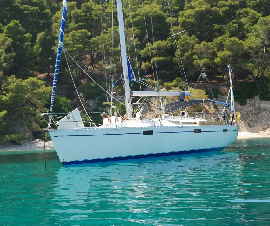 Rent a 12.96m Beneteau Oceanis 43 Sailing Yacht in Nydri