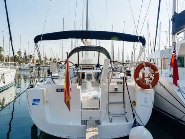 Blauw Charter Boat