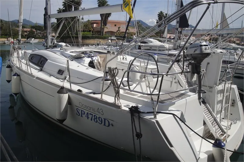 Interceptor 1 Charterboot - 4