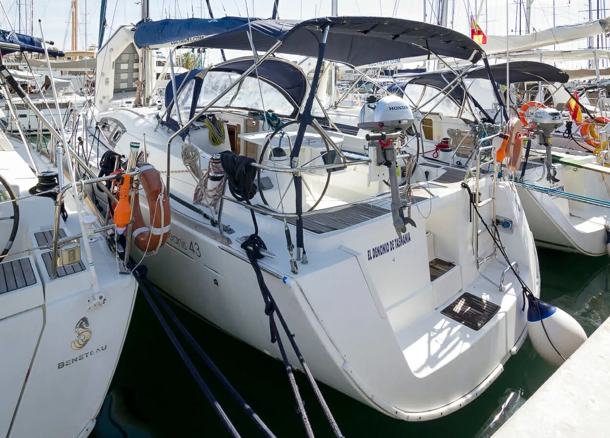 13.1m Santa Cruz de Tenerife Sailing Yacht Hire