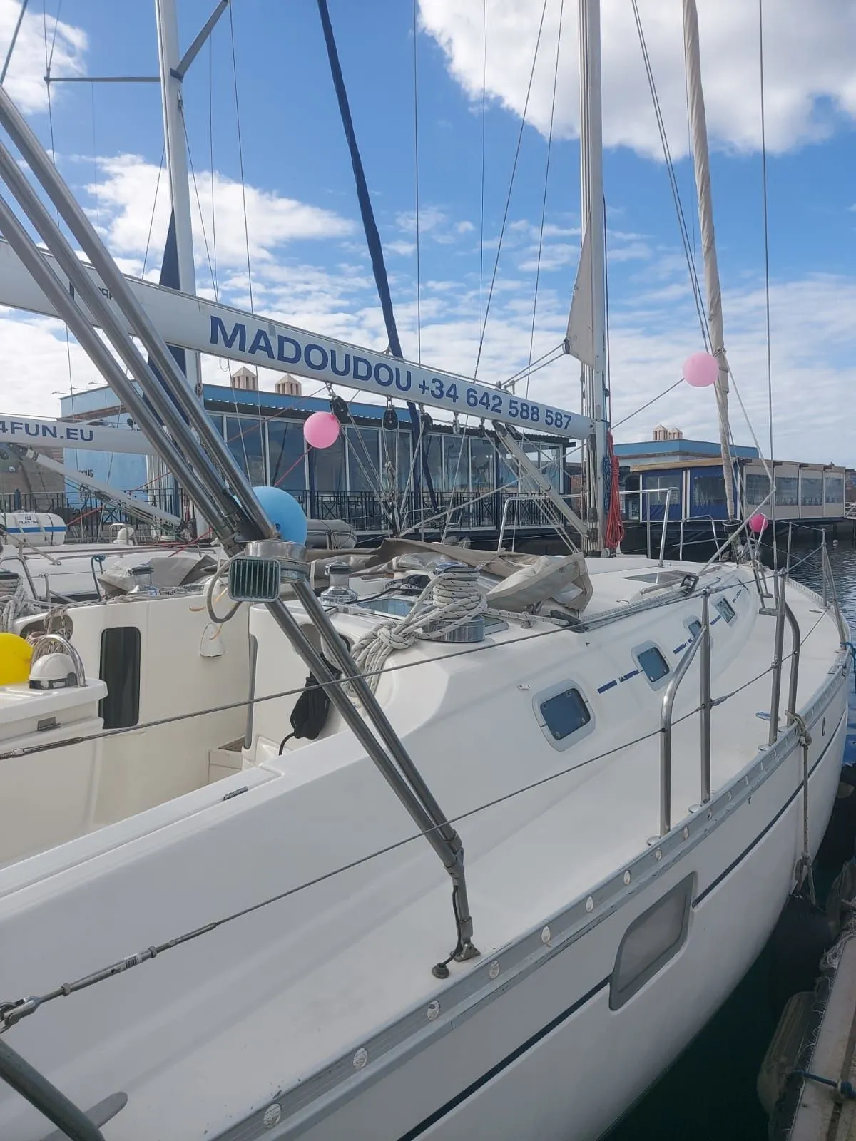 Madoudou Charter Boat