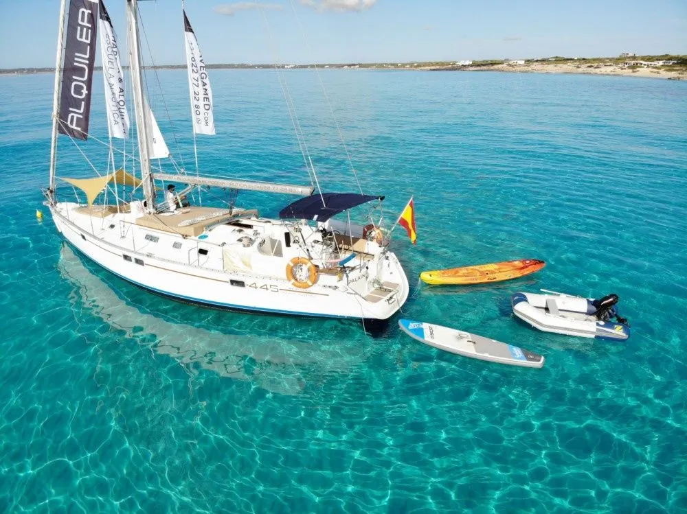 Palain Charter Boat
