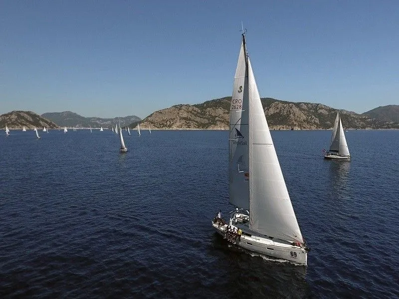 Cancan Charter Boat - 4