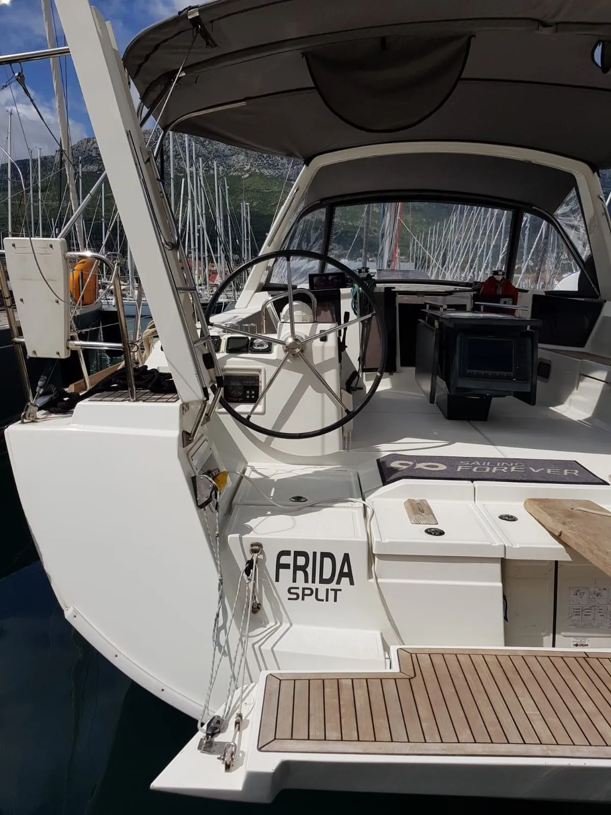 Frida Charterboot - 3