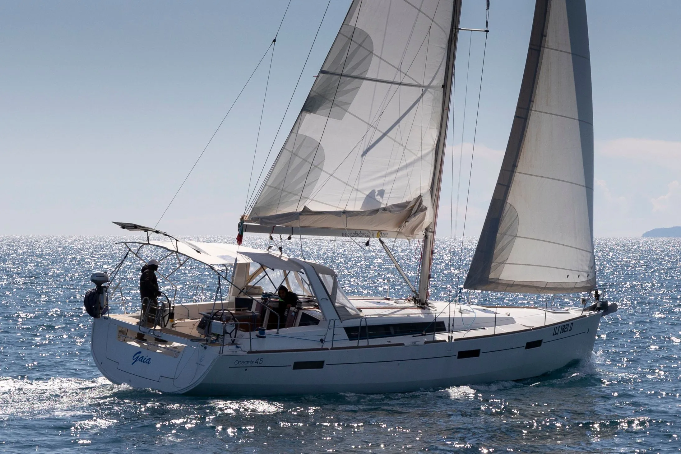Boat - Explore Puntone di Scarlino on a 13.85m Rental Boat