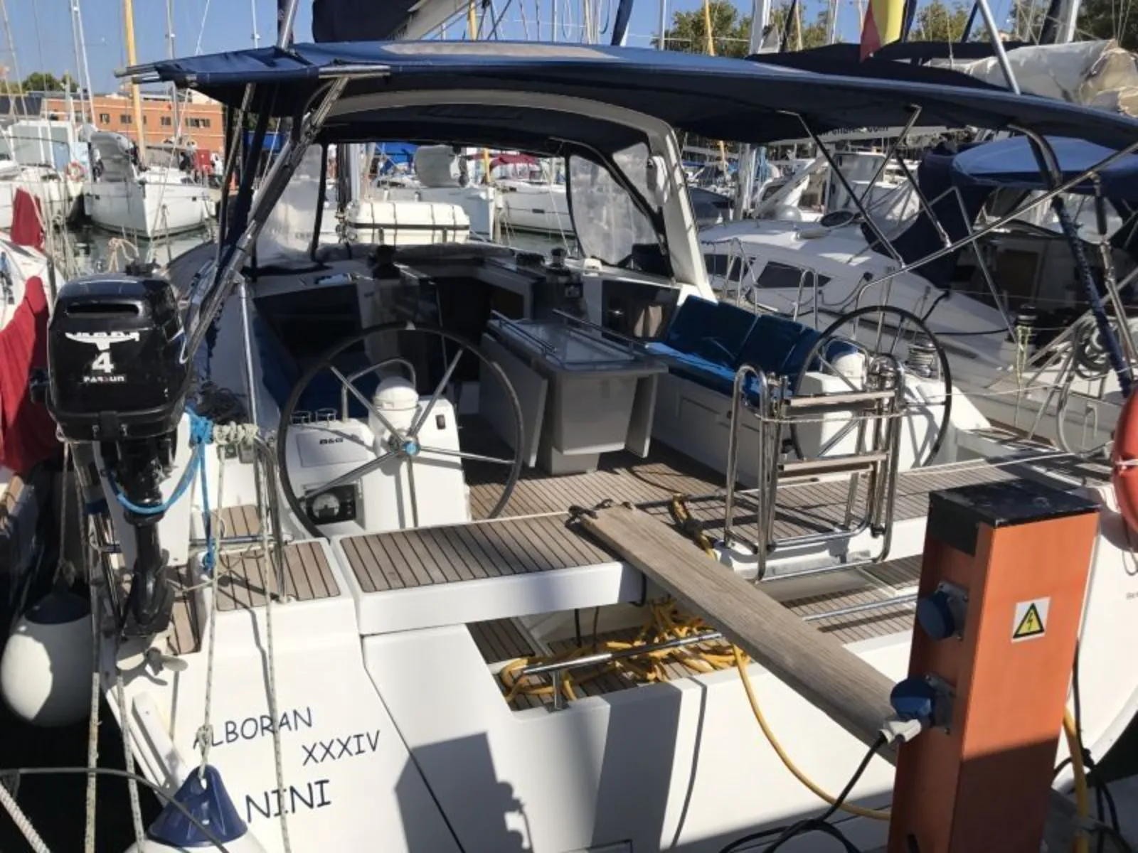 Boot - Explore Las Palmas de Gran Canaria on a 13.85m 4 Cabin Sailing Yacht Rental