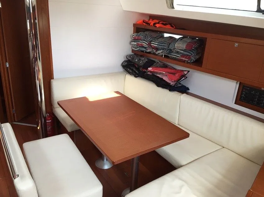 Lena Charterboot - 5