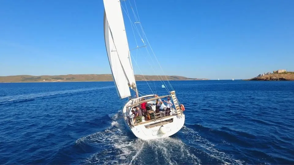 13.85m Limenas Sailing Yacht Hire