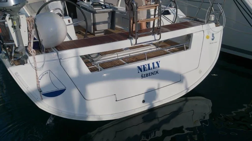 Nelly Charter Boat - 4
