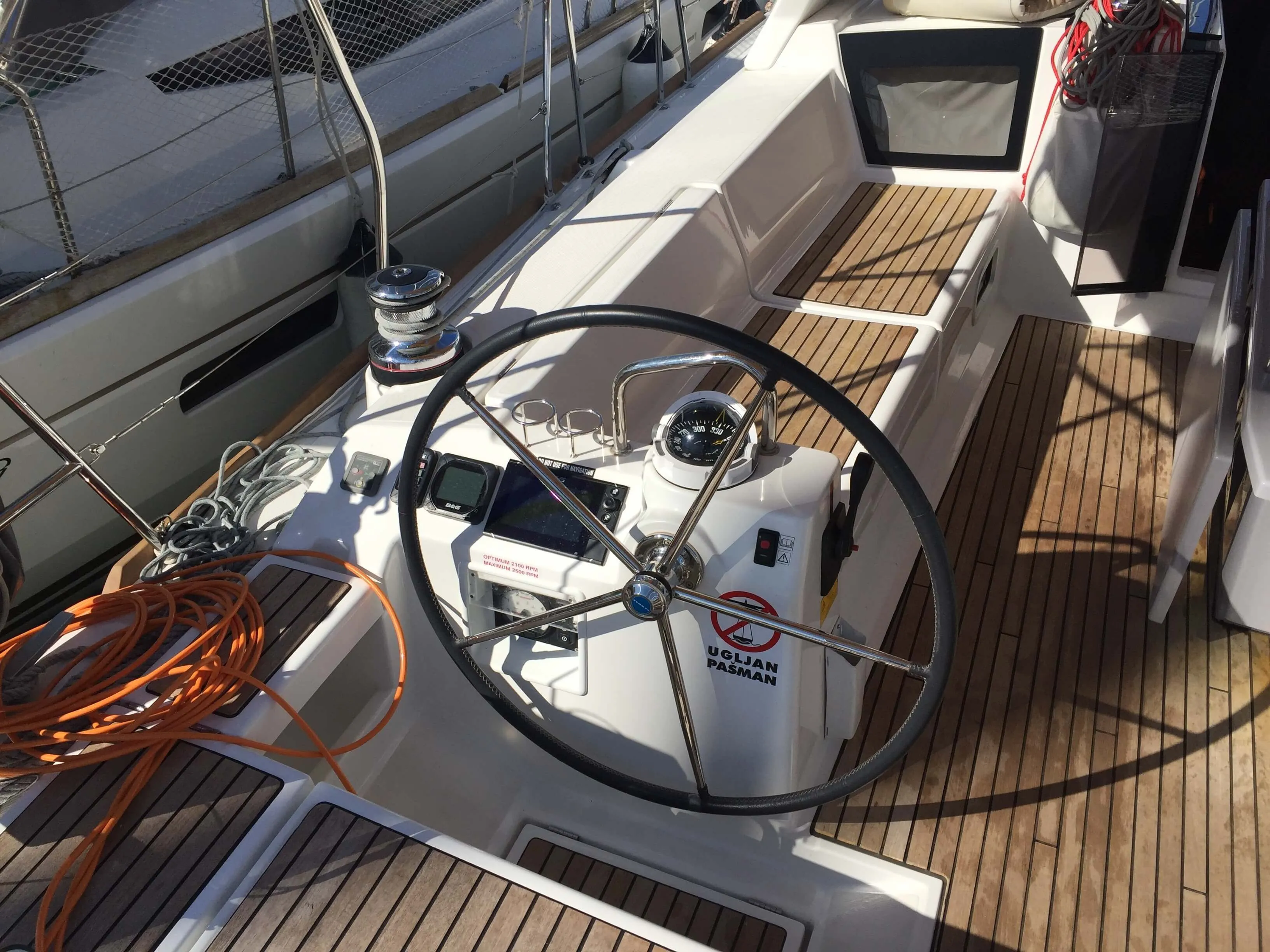 Nika Charter Boat - 4