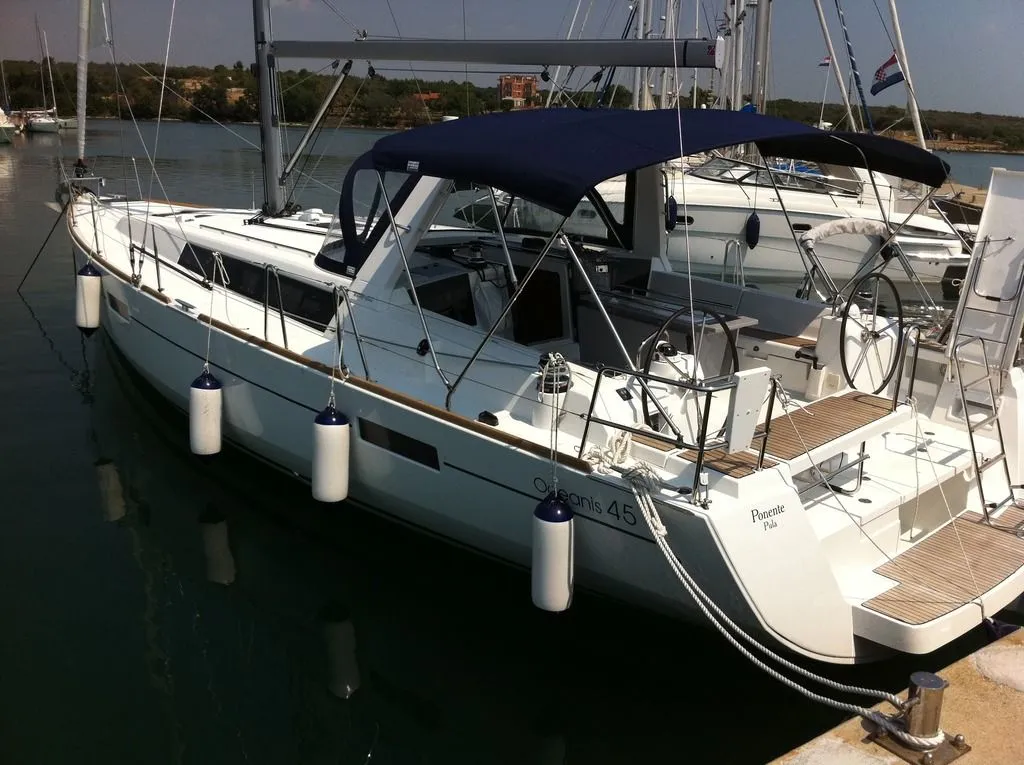 Ponente Charter Boat - 1