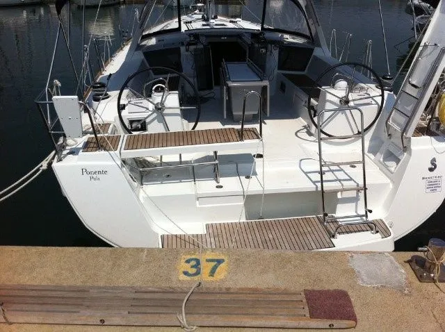 Ponente Charter Boat - 5