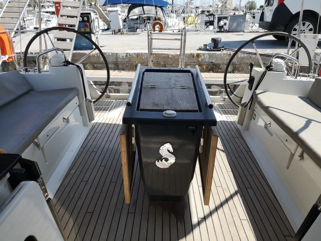 Quantum Charter Boat